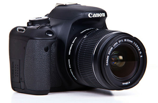 Canon 650D được cho ra mắt lần đầu tiên vào tháng 6, năm 2022