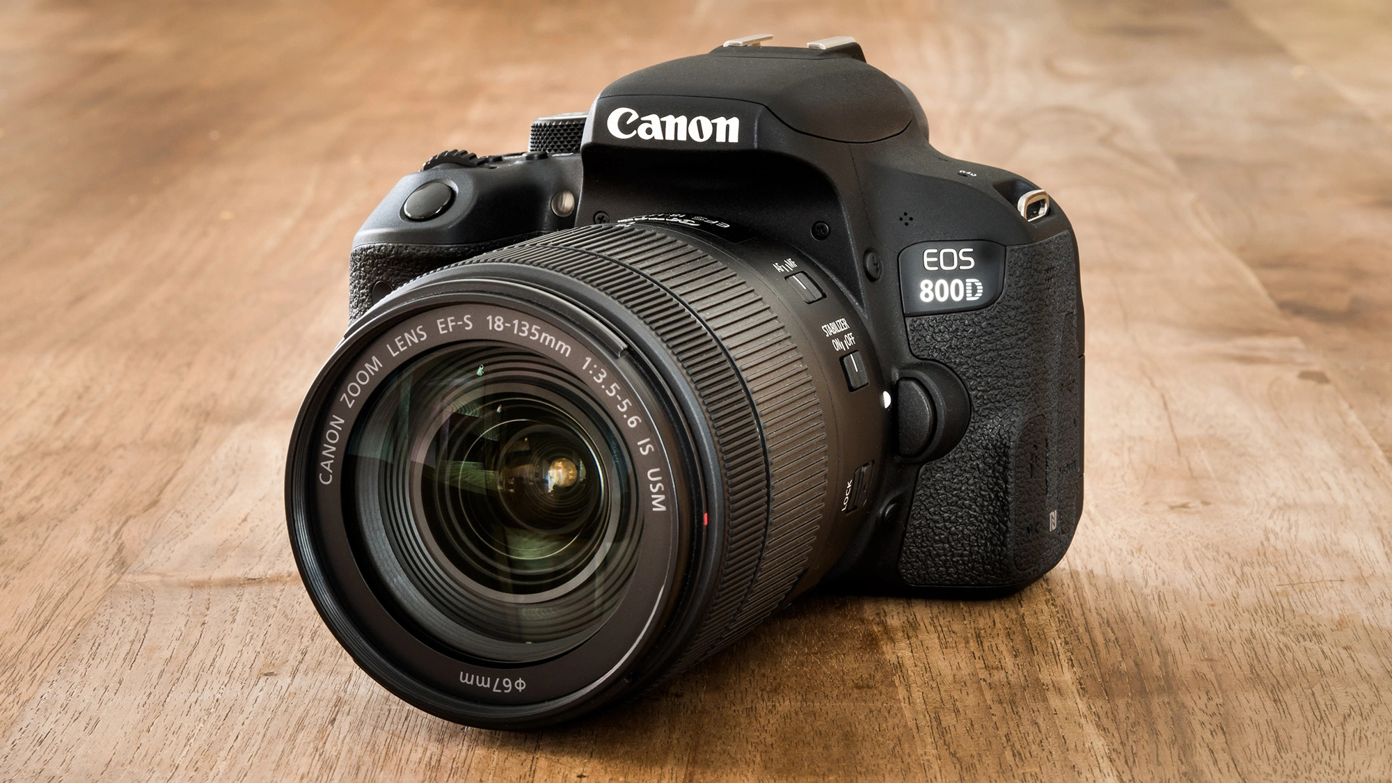 Canon EOS800D trang bị bộ xử lý DIGIC 7 có thể chụp với tốc độ 6 khung hình mỗi giây (fps)