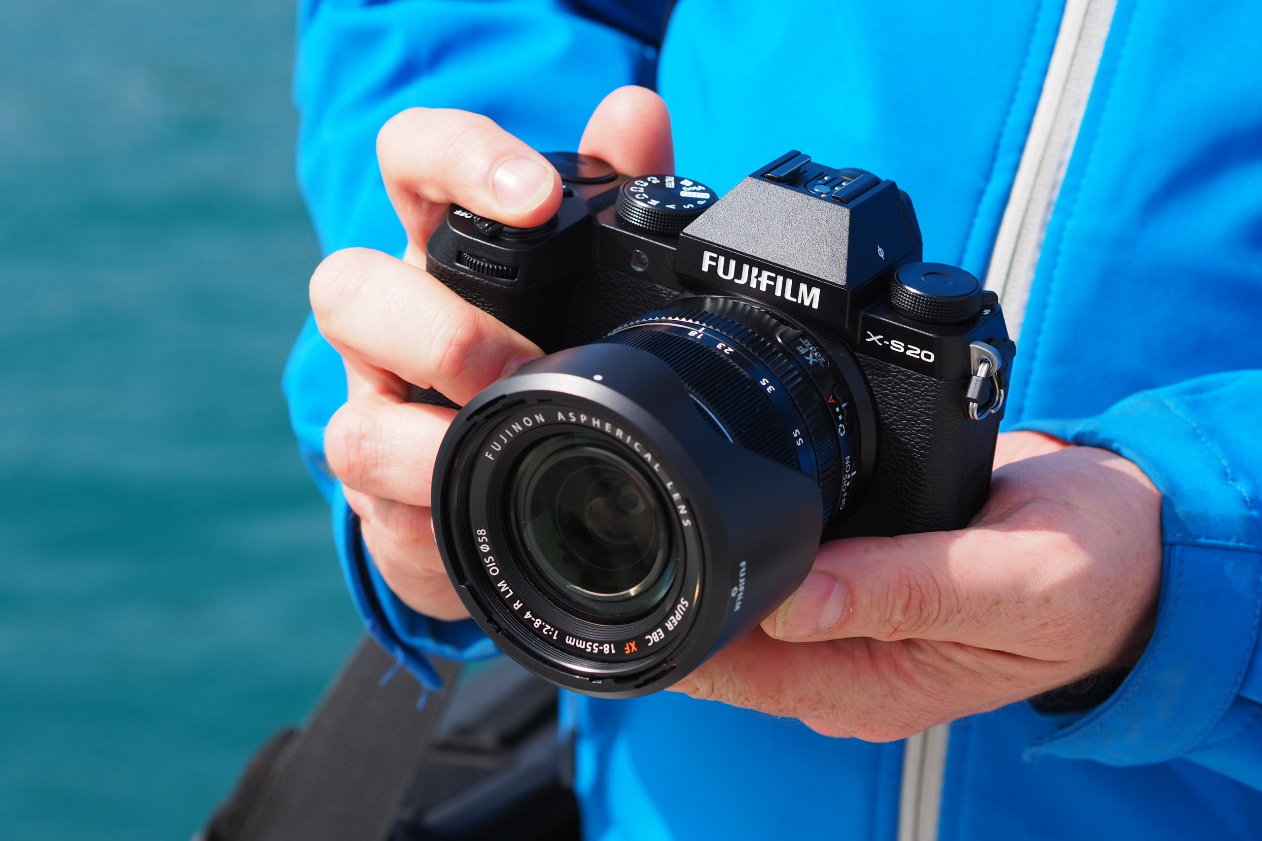 Fujifilm X-S20 được trang bị bộ xử lý X-Processor 5 mạnh mẽ