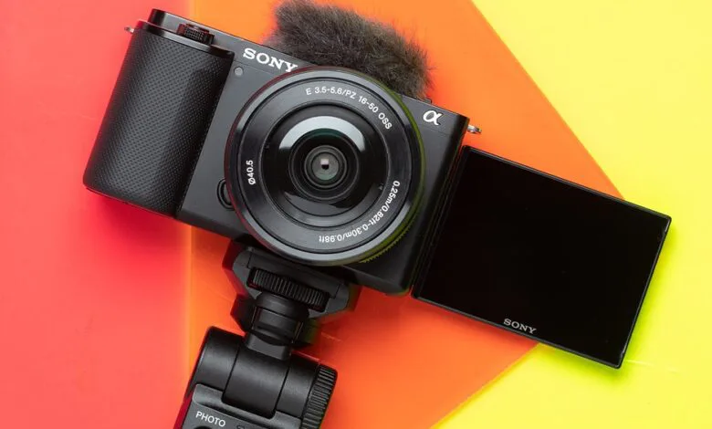 Sony ZV-E10 – lựa chọn hàng đầu cho người sáng tạo nội dung và vlogger du lịch.