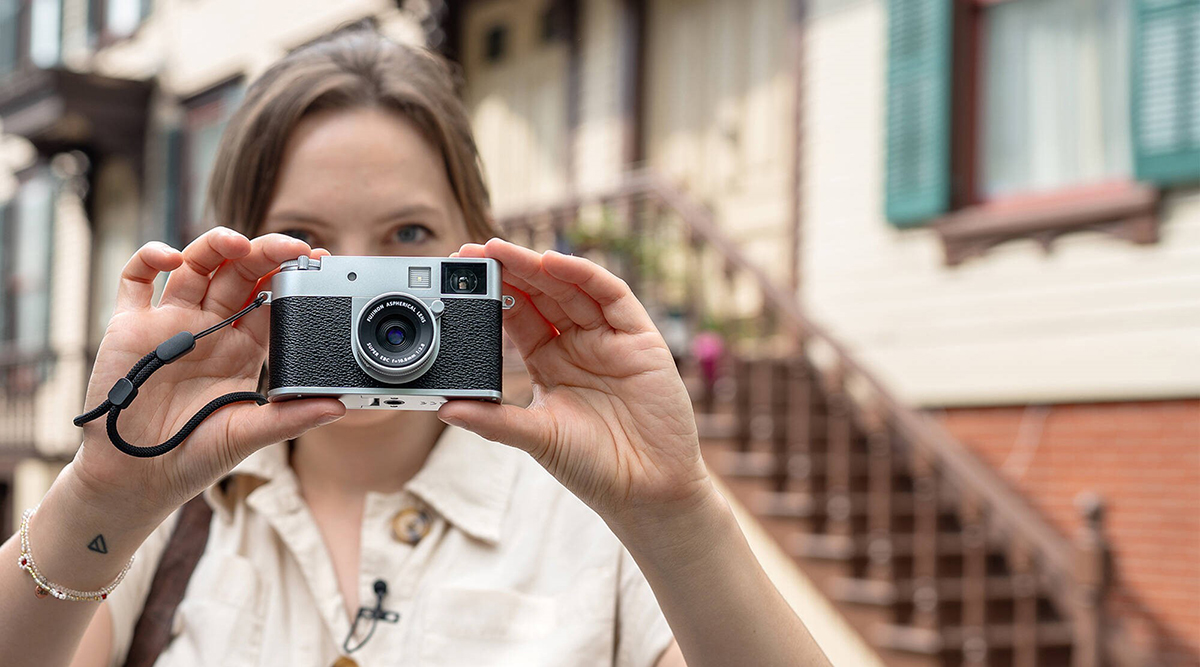 Fujifilm X half