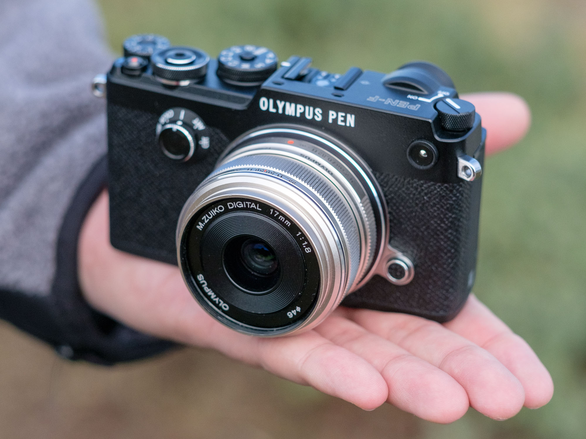 Chống rung 5 trục trên Olympus PEN-F giúp ghi lại khoảnh khắc sắc nét mọi lúc.