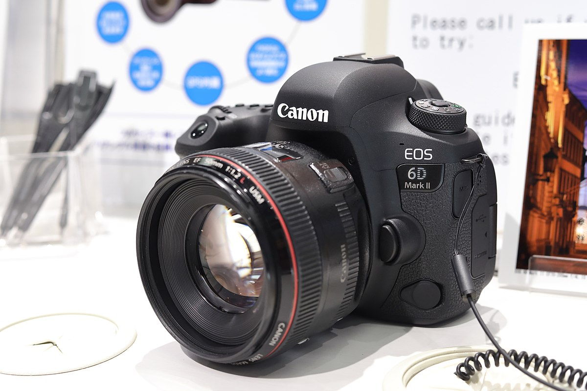 Máy ảnh Canon 6D2 có cảm biến 26.2 megapixels, cao hơn so với Canon 5D3