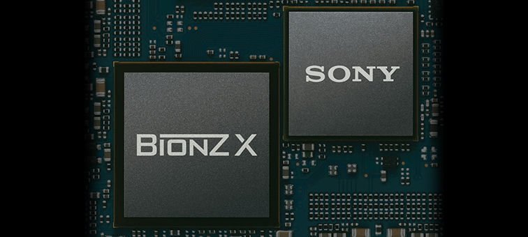 Bộ cảm biến CMOS Exmor R BSI 61MP kết hợp cùng bộ xử lý BIONZ X đem đến chất lượng hình ảnh ấn tượng trên Sony A7R IVA.