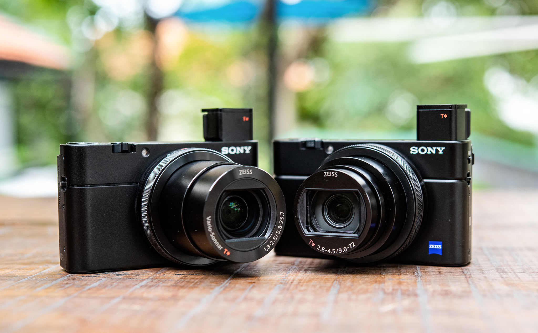 Sony RX100 Mark VI với thiết kế nhỏ gọn, dễ dàng mang theo trong mọi chuyến đi.