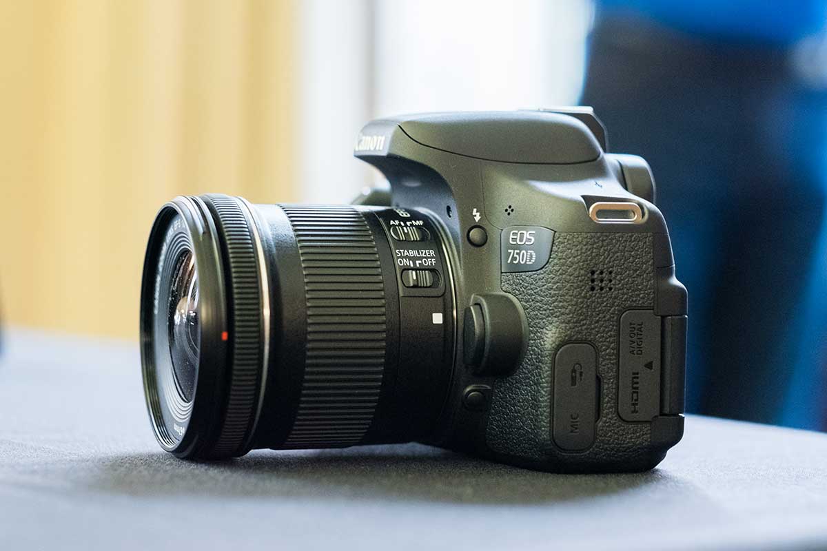 canon 750d ra mắt năm nào