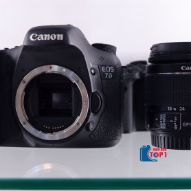  CANON EOS 7D + KIT 18-55 IS